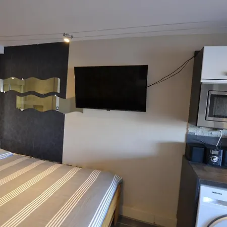 Naturiste Captive Heliopolis Fg 13 Апартаменты *