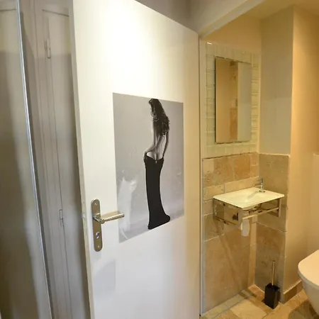 Naturiste Captive Heliopolis Fg 13 *