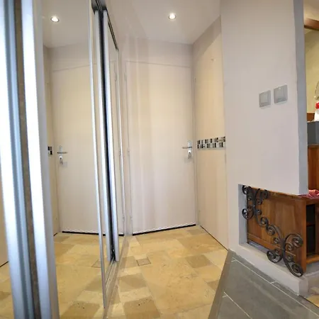 Naturiste Captive Heliopolis Fg 13