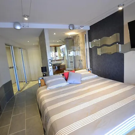 Naturiste Captive Héliopolis Fg 13 Agde